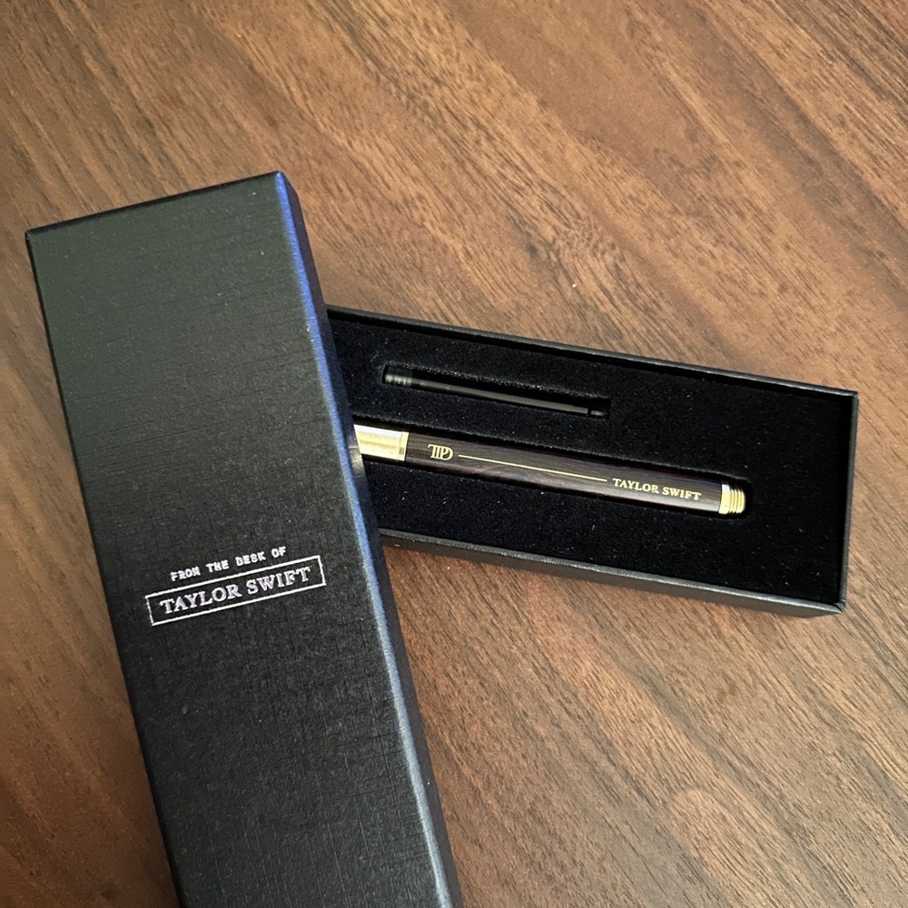 Taylor Swift Black and Gold Pen TTPD